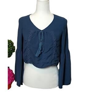 Kendall + Kylie Juniors SZ Small Blue Boho Crop Top Peasant Sleeves Festival